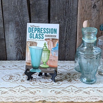 Livre Depression Glass de Ellen T Schroy,
